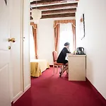 鲁克雷奇亚旅馆 3* 威尼斯