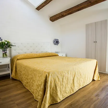 Ca' Lucrezia Penzion 3*