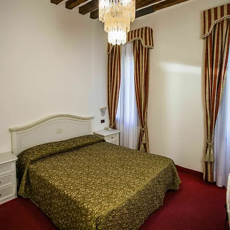 Ca' Lucrezia 3*