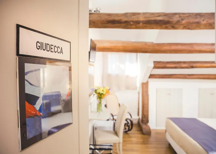 Ca' Lucrezia Гостевой дом