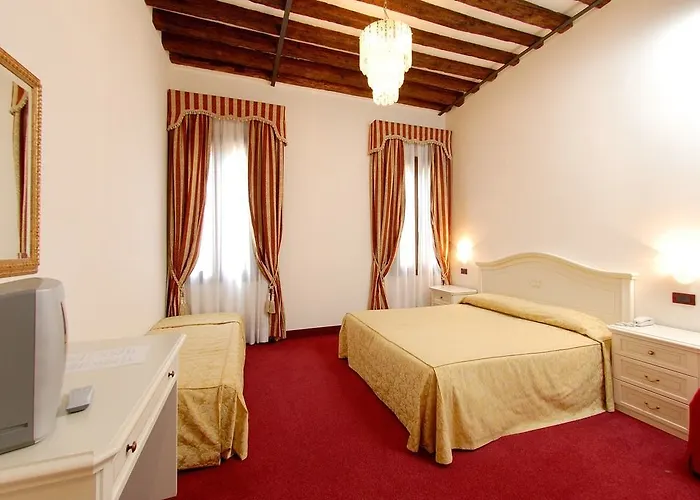 Casa de hóspedes Ca' Lucrezia 3*