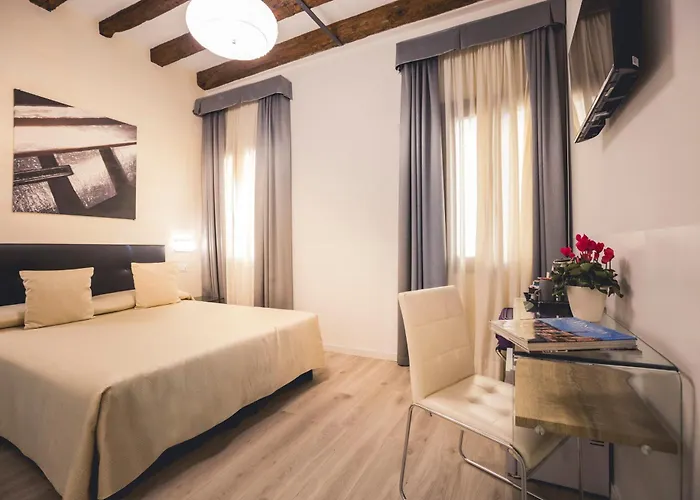 Πανσιόν Ca' Lucrezia 3*