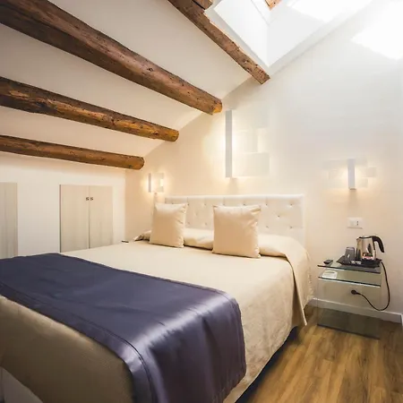 Ca' Lucrezia Penzion 3*
