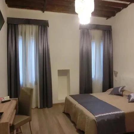 Ca' Lucrezia 3* Venedig