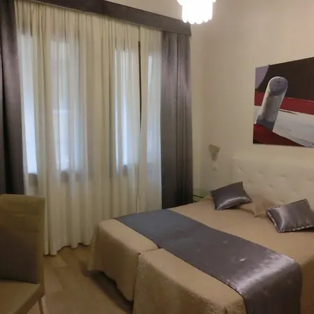 Ca' Lucrezia 3* Venedig