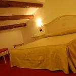 Ca' Lucrezia 3*